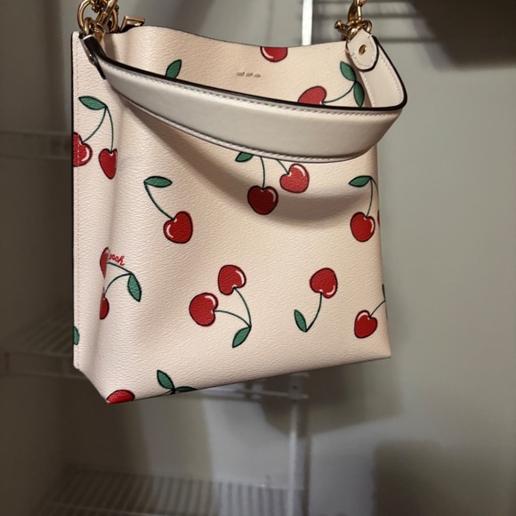 Coach Cherry Print Crossbody Bag – Excellent Condition - Picture 3 of 7